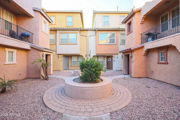 $1,795 | 2030 North 78th Glen, Phoenix, AZ 85035