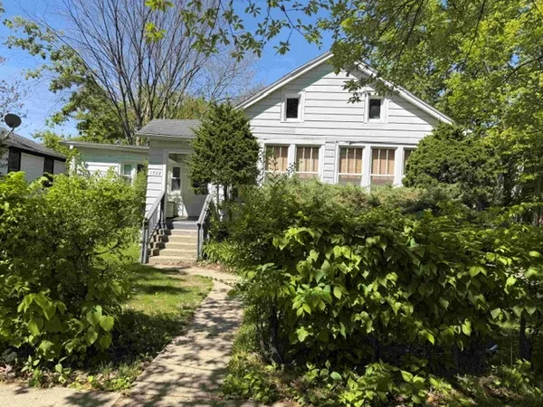 $280,000 | 1728 Brown Avenue, Evanston, IL 60201