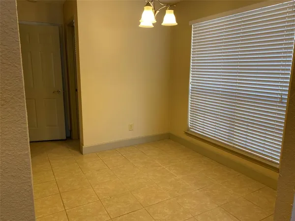 $1,990 | 7720 Kings Ridge Road, Frisco, TX 75035