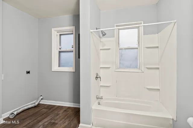 $325,000 | 27 North Lake Avenue, Albany, NY 12203