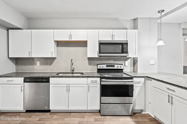 $325,000 | 27 North Lake Avenue, Albany, NY 12203