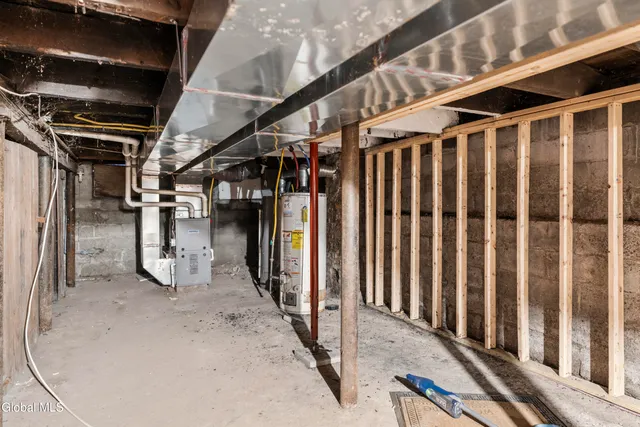 $325,000 | 27 North Lake Avenue, Albany, NY 12203