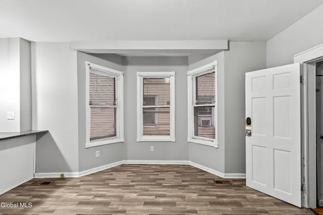 $325,000 | 27 North Lake Avenue, Albany, NY 12203