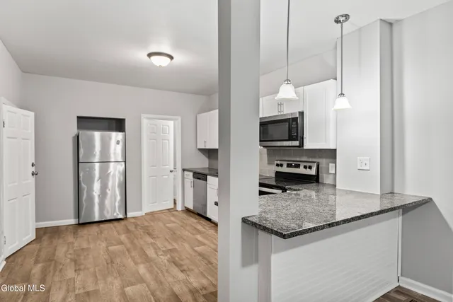 $325,000 | 27 North Lake Avenue, Albany, NY 12203