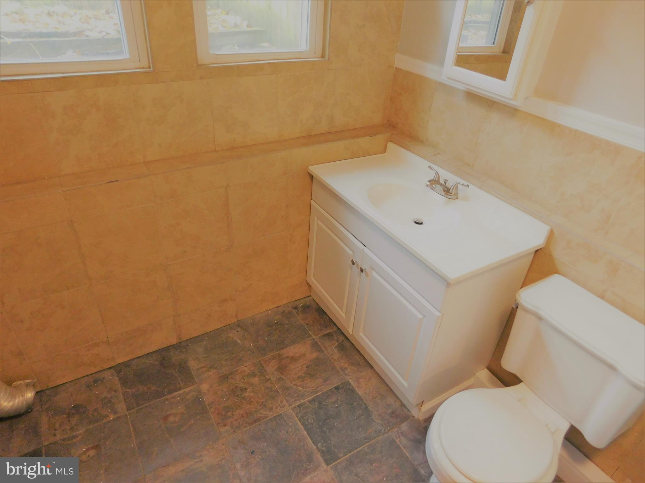 228 West Ridge Street Coaldale, PA 18218 - Photo 5 of 20 Gallery Image 5