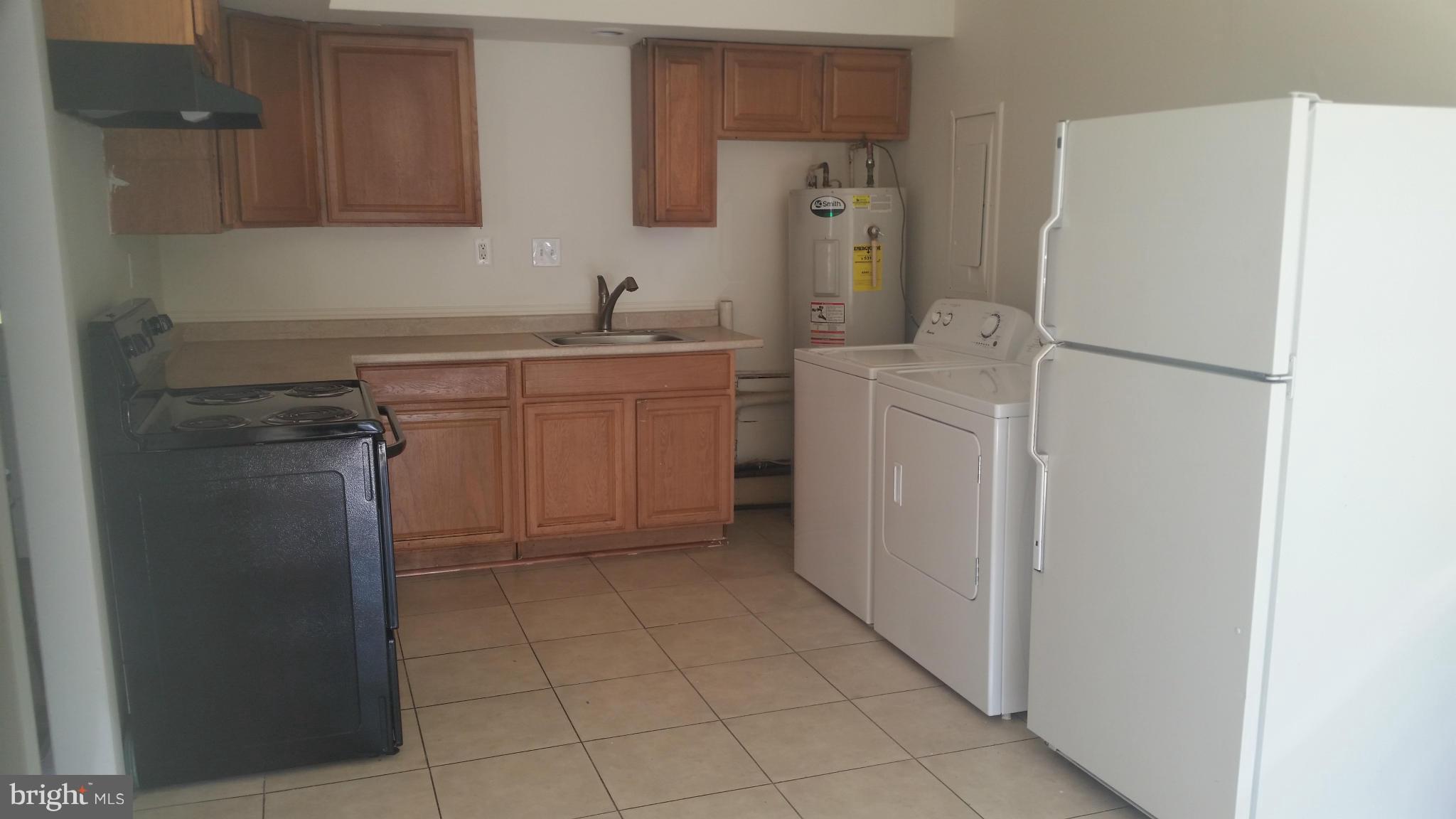6319 Frontier Drive Springfield, VA 22150 - Photo 3 of 8 Kitchen