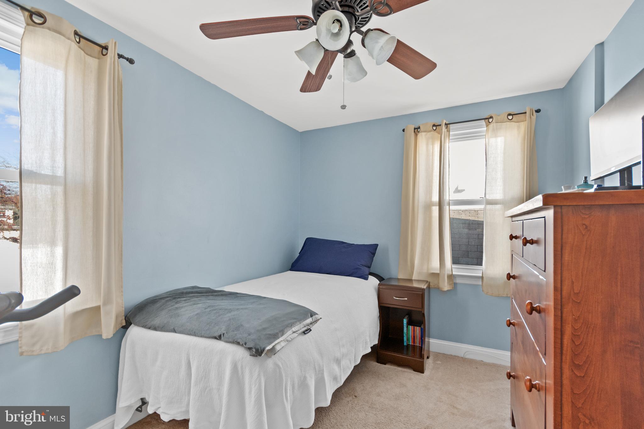 27 East Mill Road Maple Shade, NJ 08052 - Photo 11 of 21