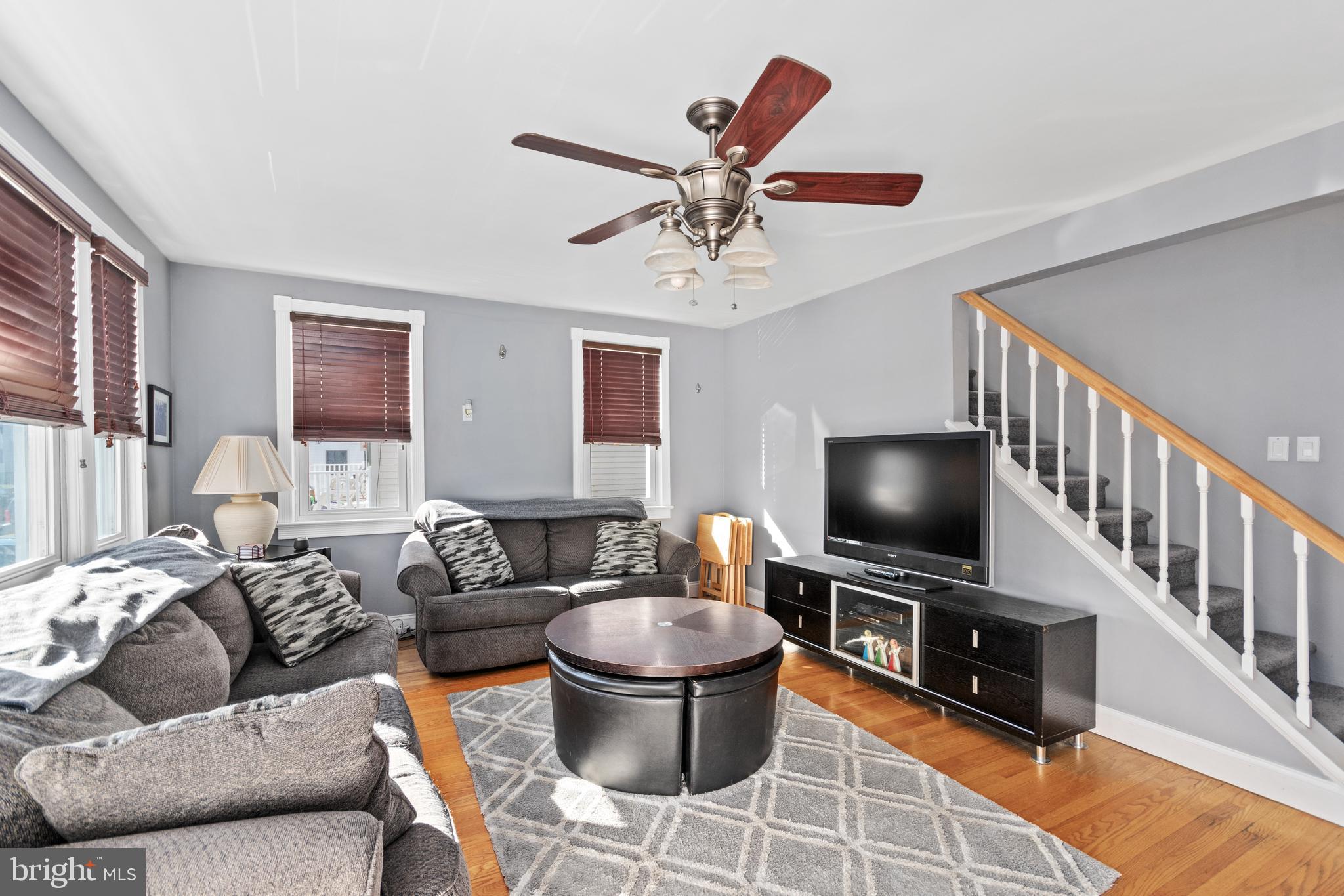 27 East Mill Road Maple Shade, NJ 08052 - Photo 3 of 21