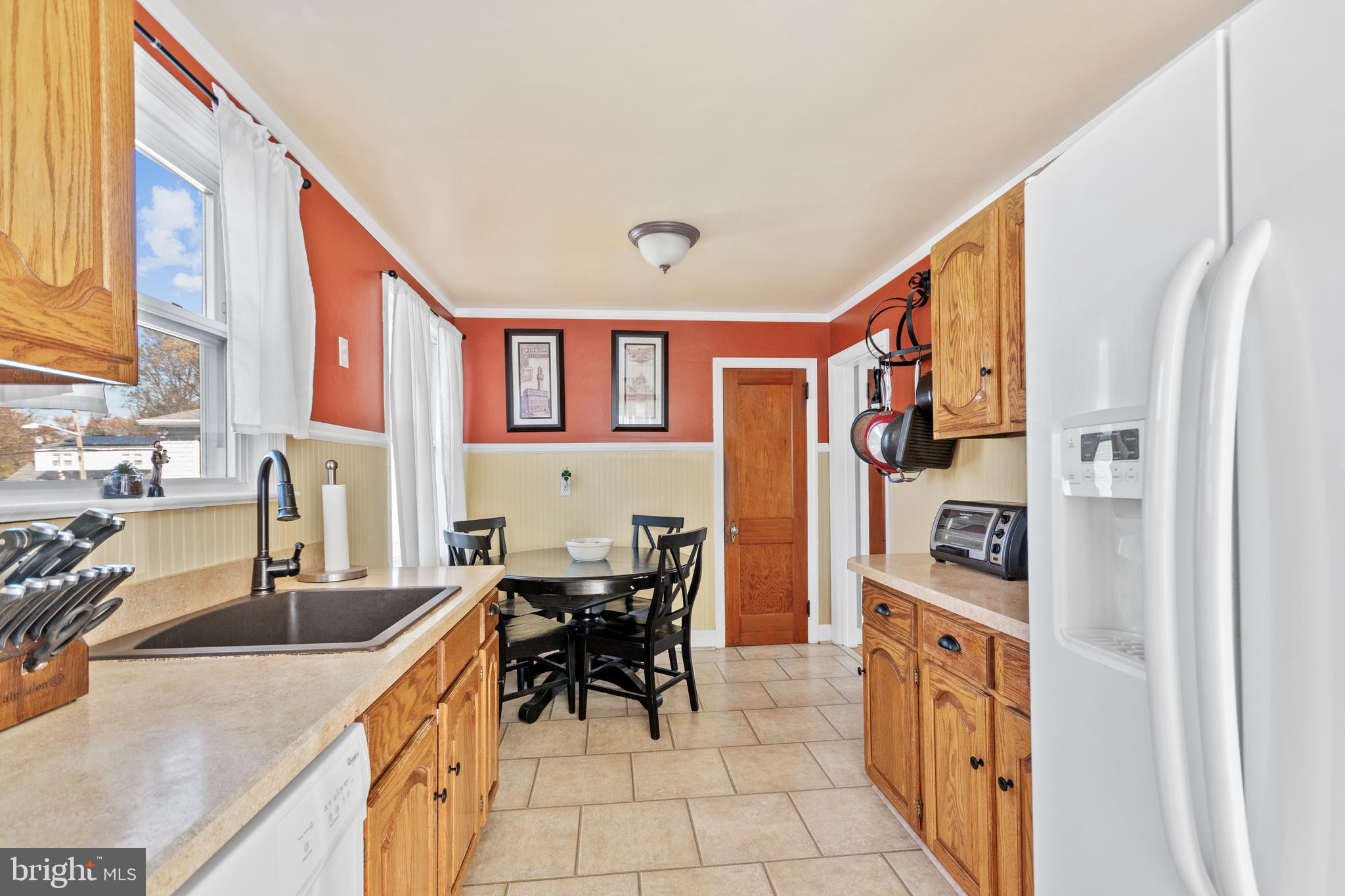 27 East Mill Road Maple Shade, NJ 08052 - Photo 6 of 21