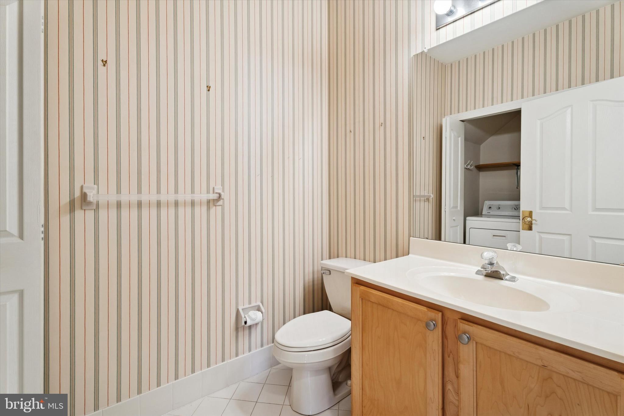 416 Ruth Court Harleysville, PA 19438 - Photo 24 of 35 a bathroom with a sink a toilet and shower