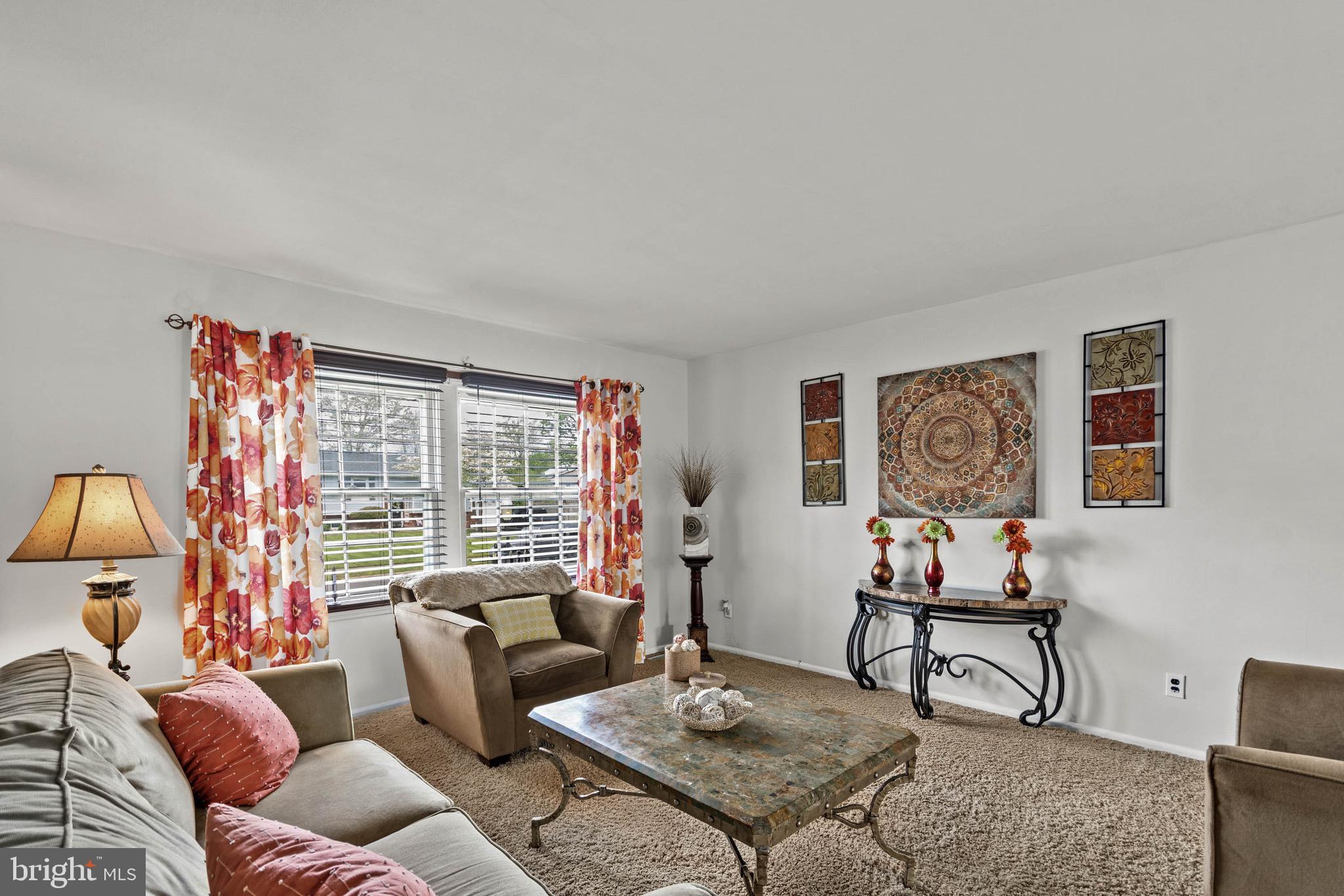 1654 Silver Birch Road Williamstown, NJ 08094 - Photo 3 of 26 Gallery Image 3