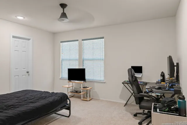 $1,975 | 13734 Crossbow, San Antonio, TX 78253