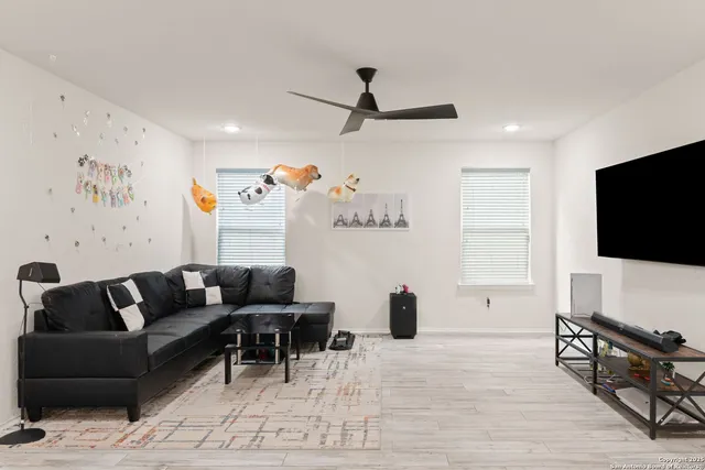 $1,975 | 13734 Crossbow, San Antonio, TX 78253