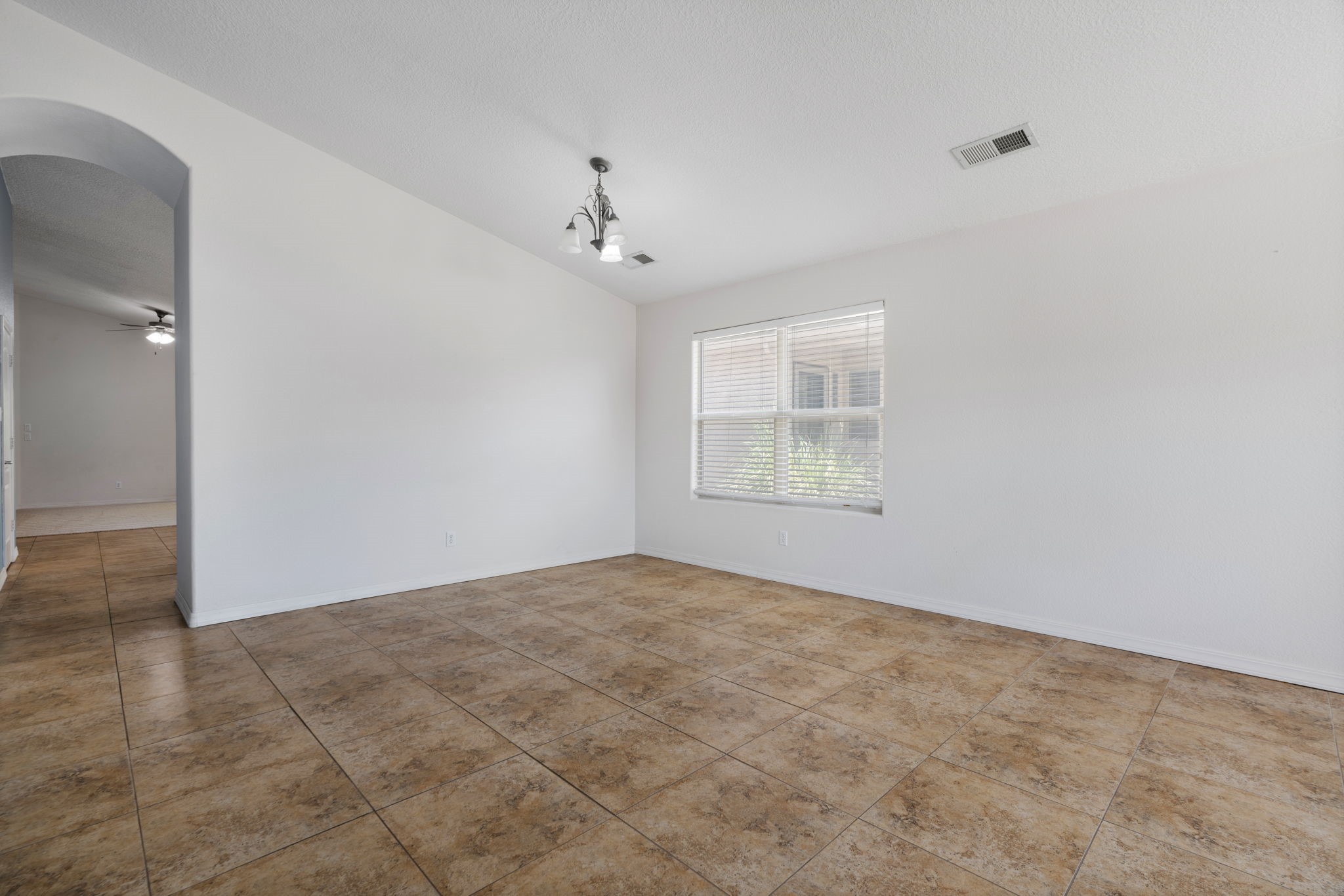 2100 Violeta Circle Southeast Rio Rancho, NM 87124 - Photo 6 of 35