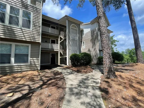$1,175 | 1000 Wood Creek Drive, Unit 9 9, Fayetteville, NC 28314