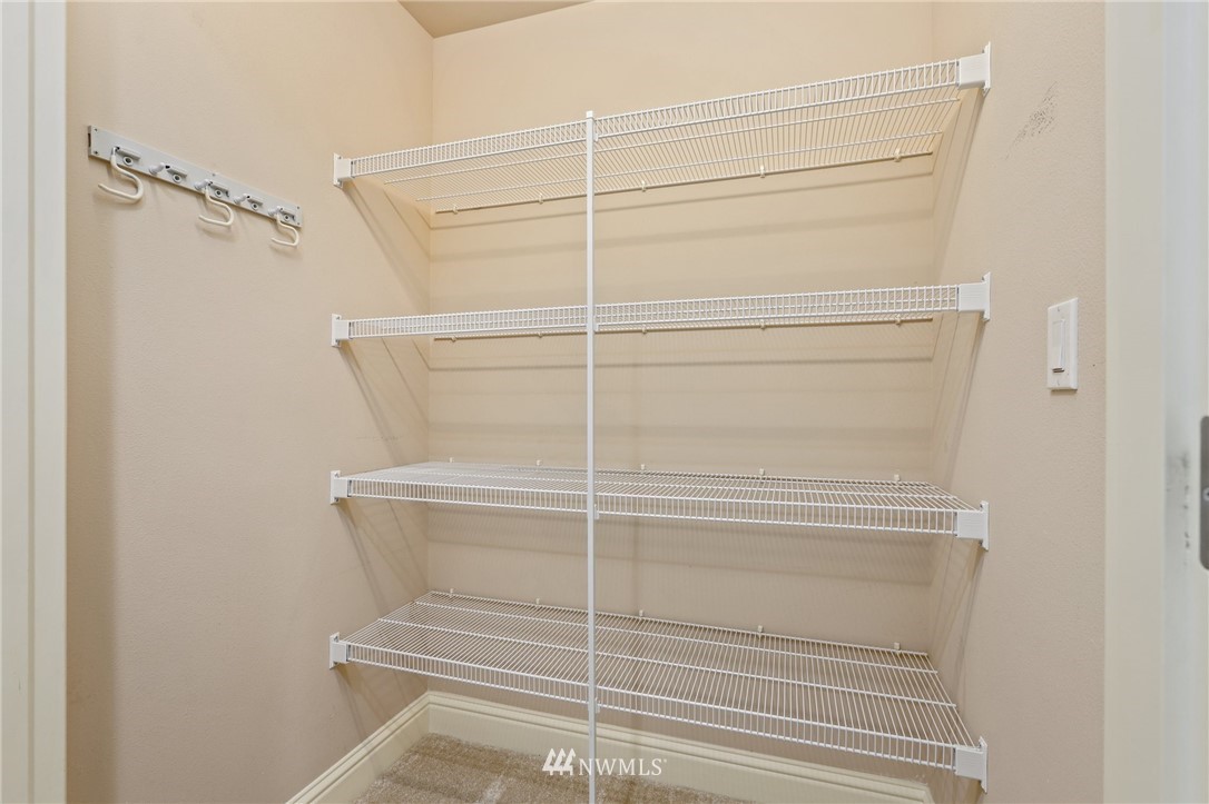 641 Bell Street, Unit 102 Edmonds, WA 98020 - Photo 13 of 40