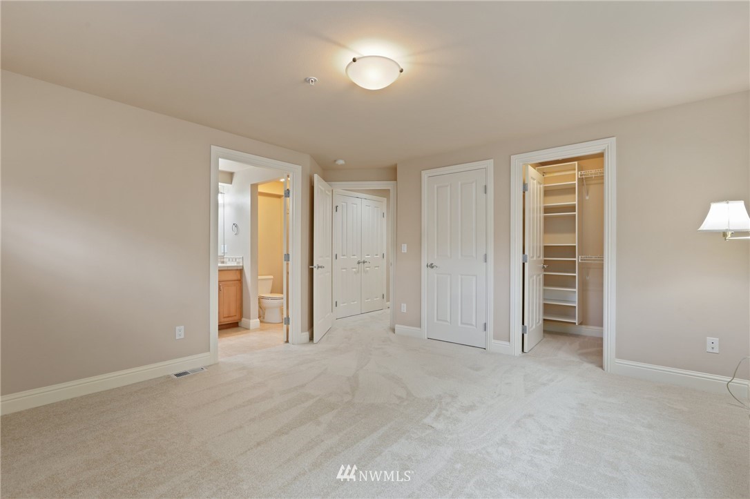 641 Bell Street, Unit 102 Edmonds, WA 98020 - Photo 15 of 40