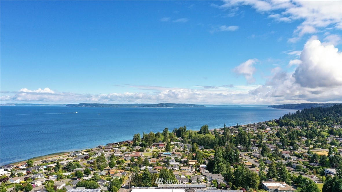 641 Bell Street, Unit 102 Edmonds, WA 98020 - Photo 39 of 40
