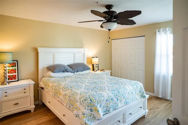 a view of room with shower and closet