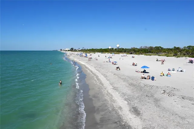 $235,000 | 433 Cerromar Lane, Unit 541, Venice, FL 34293