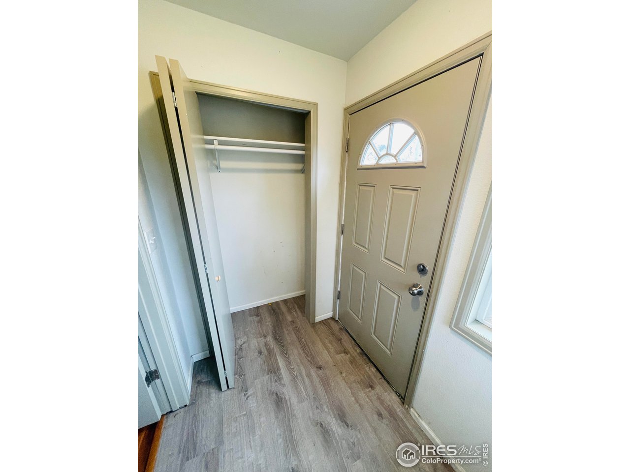 470 West Spring Street Nederland, CO 80466 - Photo 2 of 19 entry mudroom