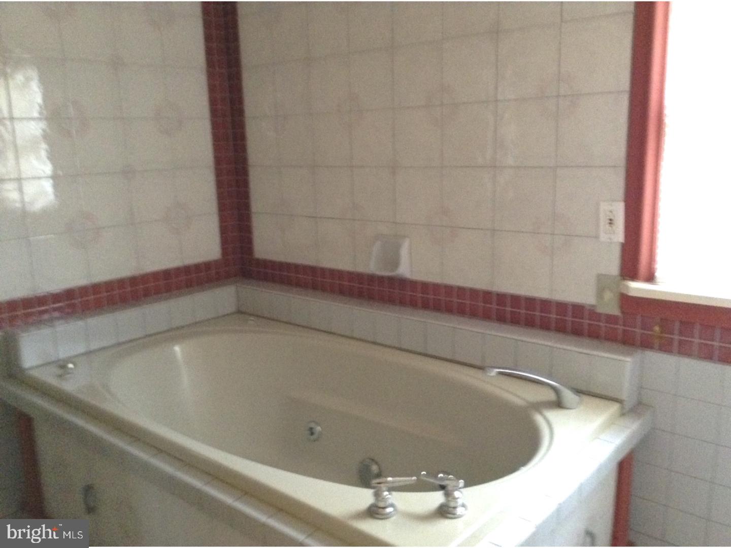 715 Rosa Avenue Croydon, PA 19021 - Photo 17 of 23 Bathroom