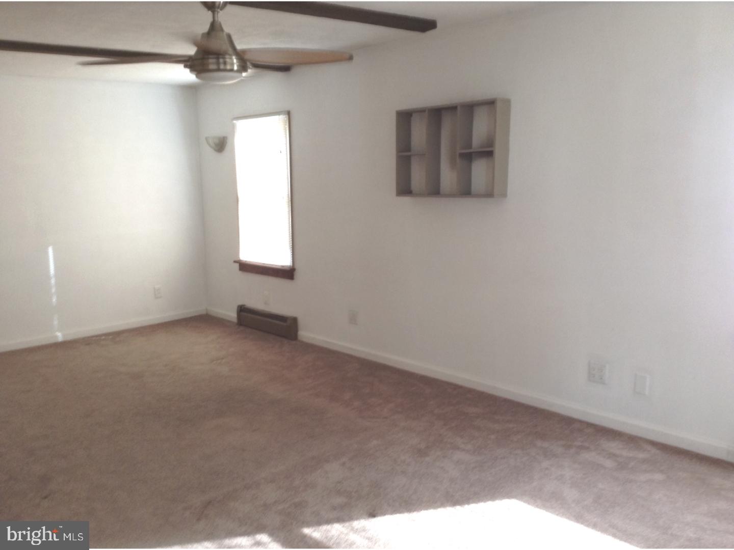 715 Rosa Avenue Croydon, PA 19021 - Photo 4 of 23 Living Room