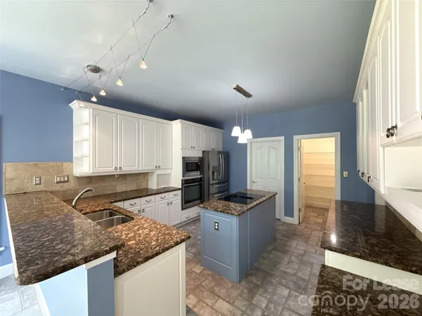 $3,700 | 15816 Feeny Court, Charlotte, NC 28278