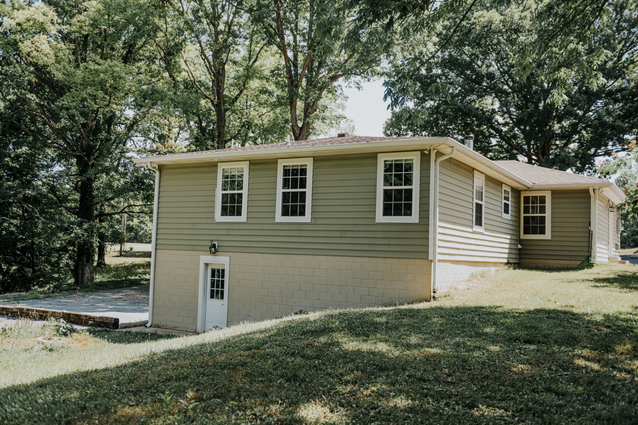 5611 Dividing Ridge Road Goodlettsville, TN 37072 - Photo 5 of 41 Gallery Image 5