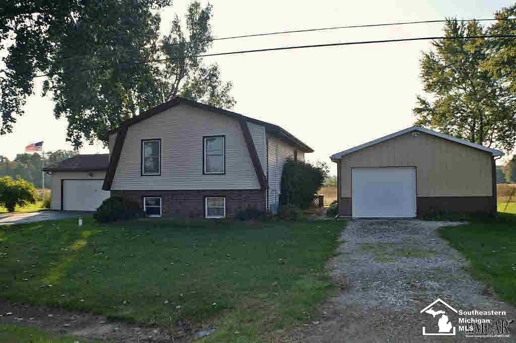 13707 Dixon Road Dundee, MI 48131 - Photo 1 of 13 Welcome Home!