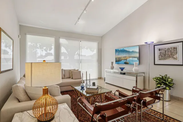 $525,000 | 95 La Cerra Drive, Rancho Mirage, CA 92270