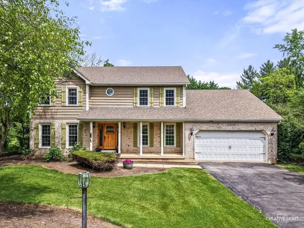 $595,000 | 40W880 South Bridle Creek Drive, St. Charles, IL 60175