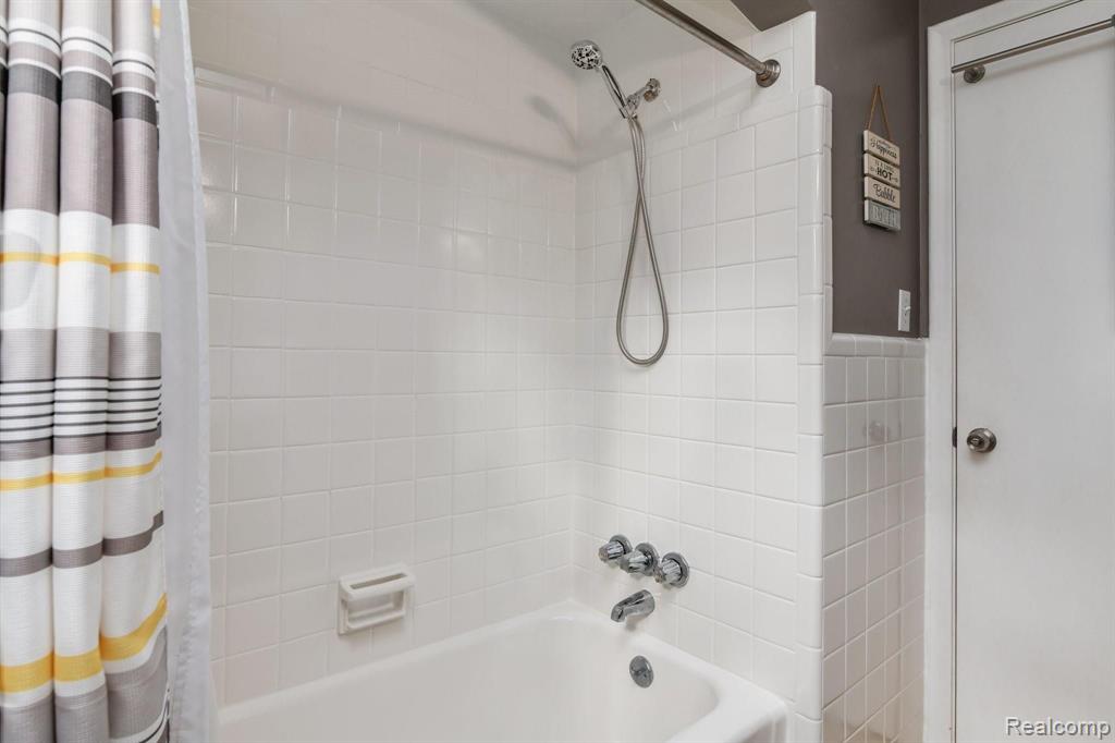 3411 Durham Road Royal Oak, MI 48073 - Photo 14 of 31