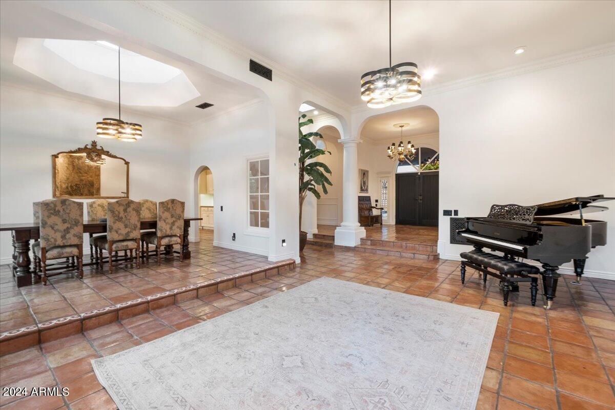 8712 North 68th Street Paradise Valley, AZ 85253 - Photo 12 of 44 Additional Living Space