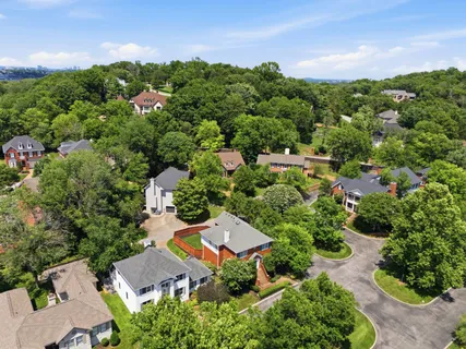 $1,035,000 | 72 Ravenwood Hills Circle, Nashville, TN 37215