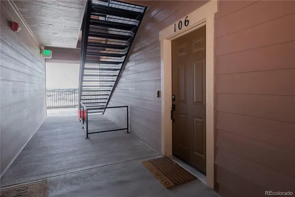 $2,400 | 9962 West Victoria Place, Unit 106, Littleton, CO 80127