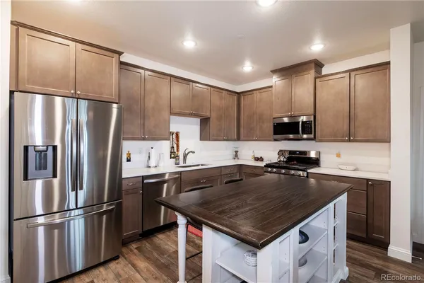 $2,400 | 9962 West Victoria Place, Unit 106, Littleton, CO 80127