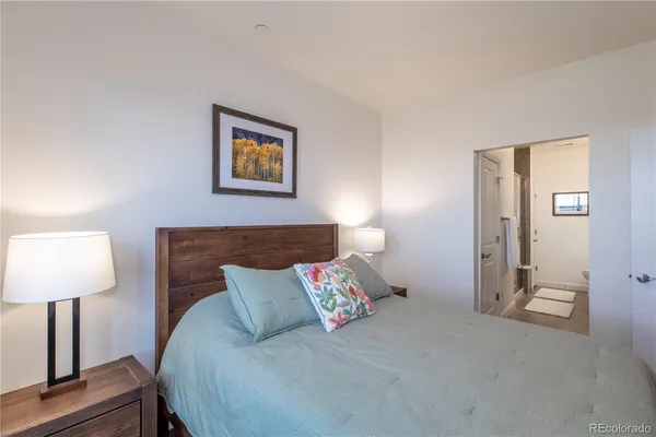 $2,400 | 9962 West Victoria Place, Unit 106, Littleton, CO 80127