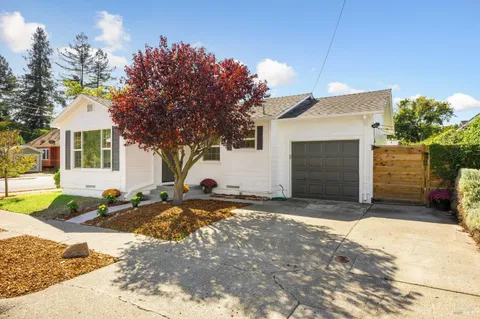 $699,000 | 2005 Adrian Street, Napa, CA 94559