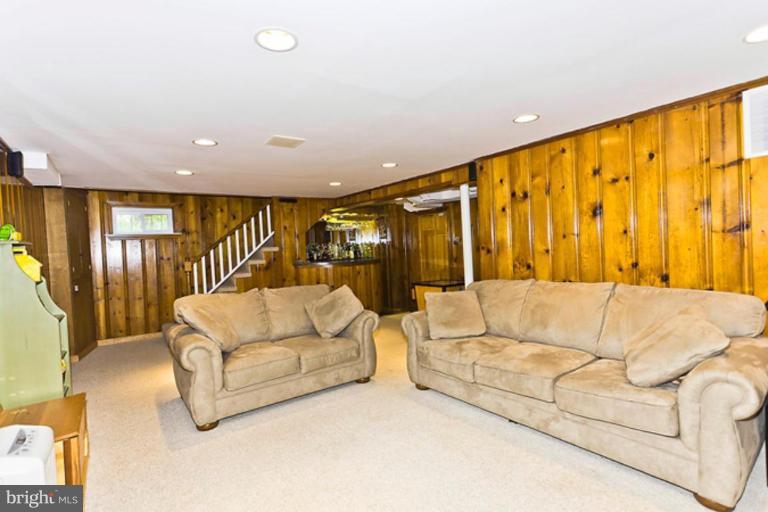 307 Mansfield Road Silver Spring, MD 20910 - Photo 26 of 30 Family Room