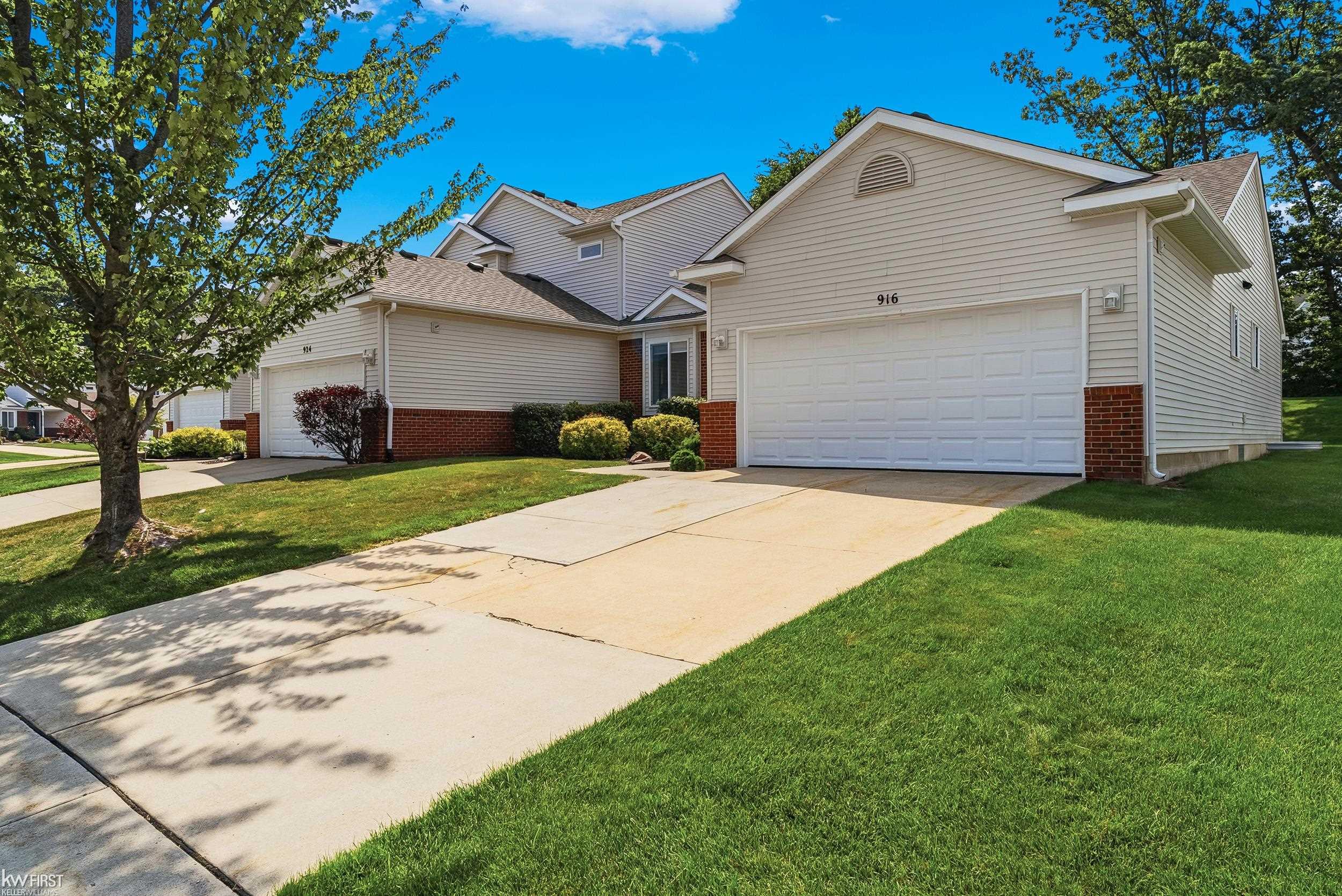 916 Spirea Howell, MI 48843 - Photo 34 of 42