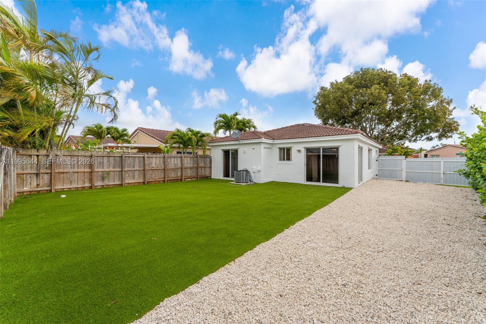 17570 Southwest 142nd Court Miami, FL 33177 - Photo 23 of 26