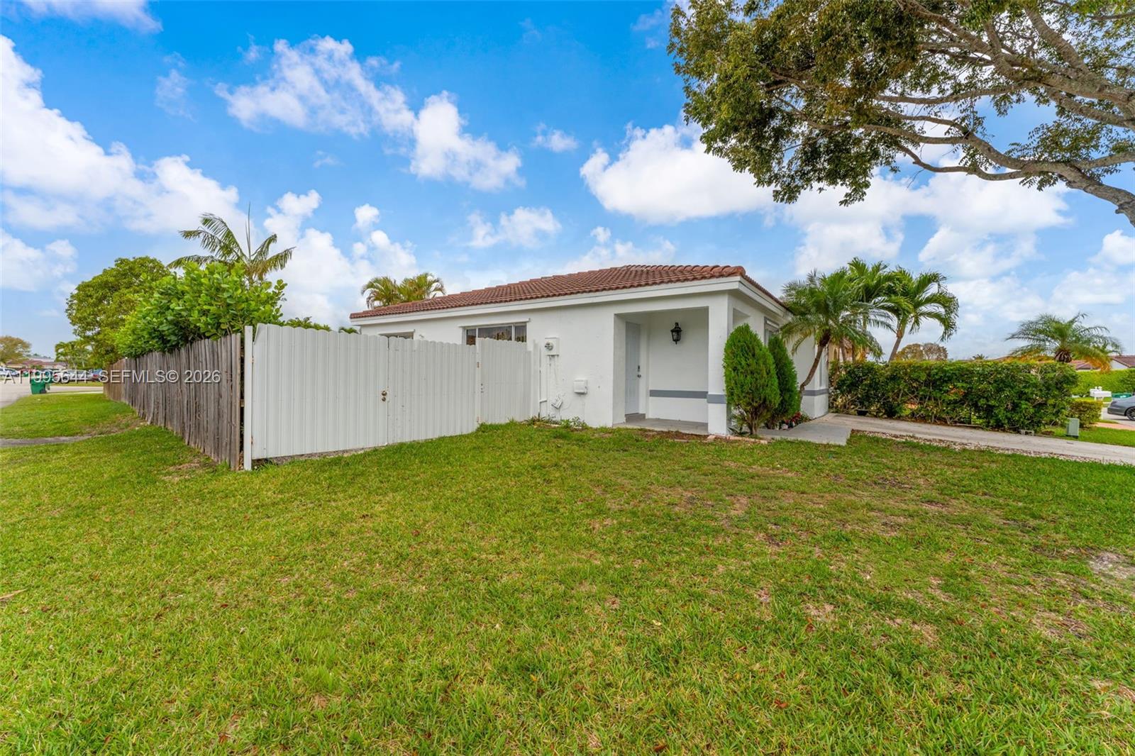 17570 Southwest 142nd Court Miami, FL 33177 - Photo 3 of 26
