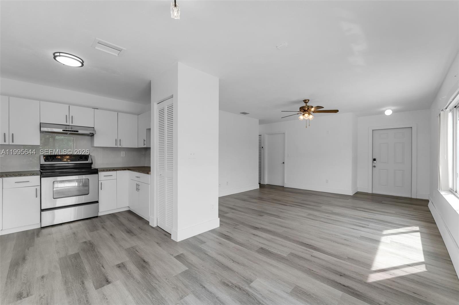 17570 Southwest 142nd Court Miami, FL 33177 - Photo 6 of 26