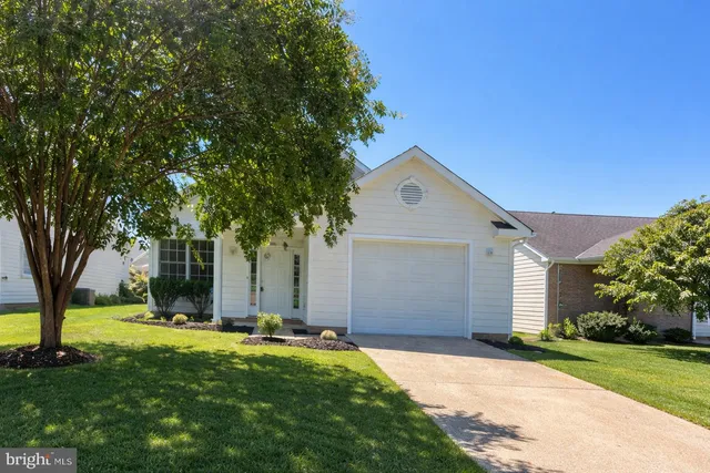 $450,000 | 915 Hickory Circle, La Plata, MD 20646