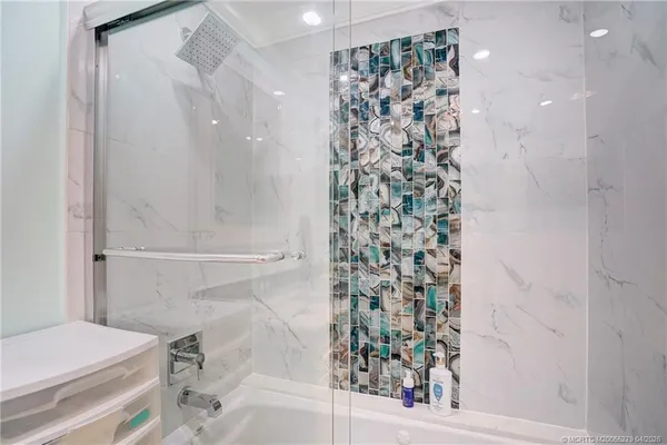 $449,000 | 2370 Northeast Ocean Boulevard, Unit C205, Jensen Beach, FL 34957