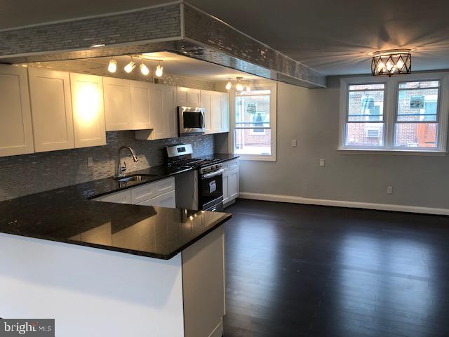 1815 Ashurst Road Philadelphia, PA 19151 - Photo 1 of 28 Gallery Image 1