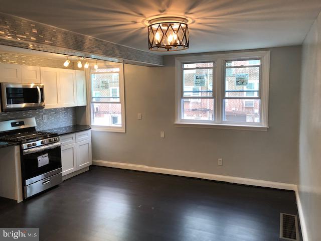 1815 Ashurst Road Philadelphia, PA 19151 - Photo 3 of 28 Gallery Image 3