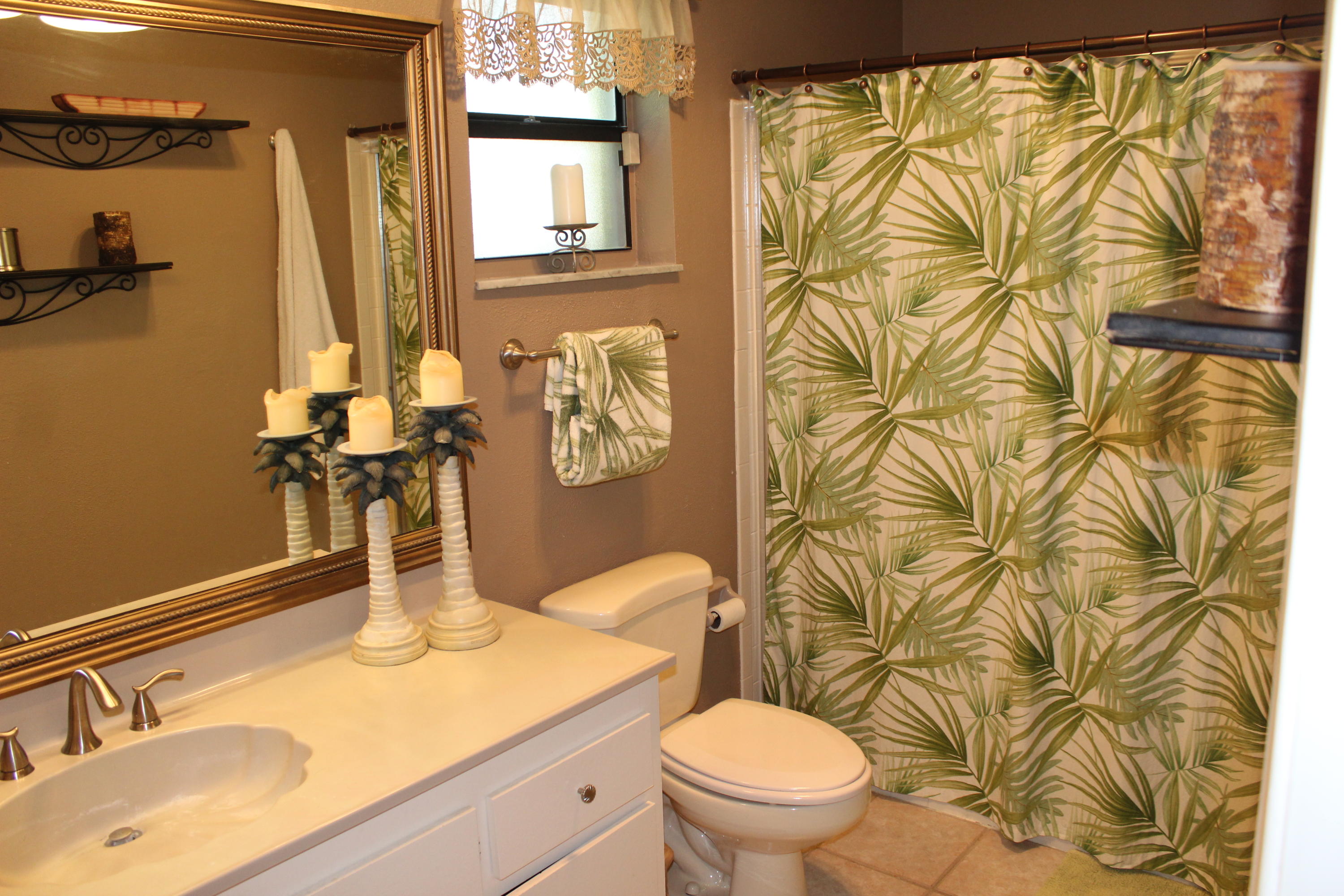 1517 Cormorant Road Delray Beach, FL 33444 - Photo 13 of 28 028