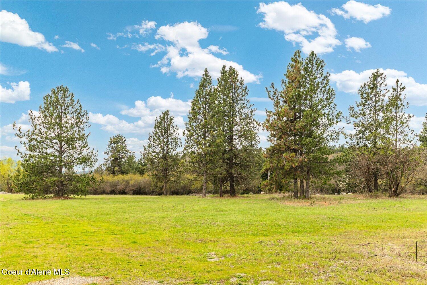 01-W Hoyt Rd 03